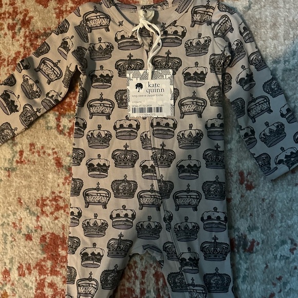 NWT Kate Quinn Footie - Picture 1 of 2